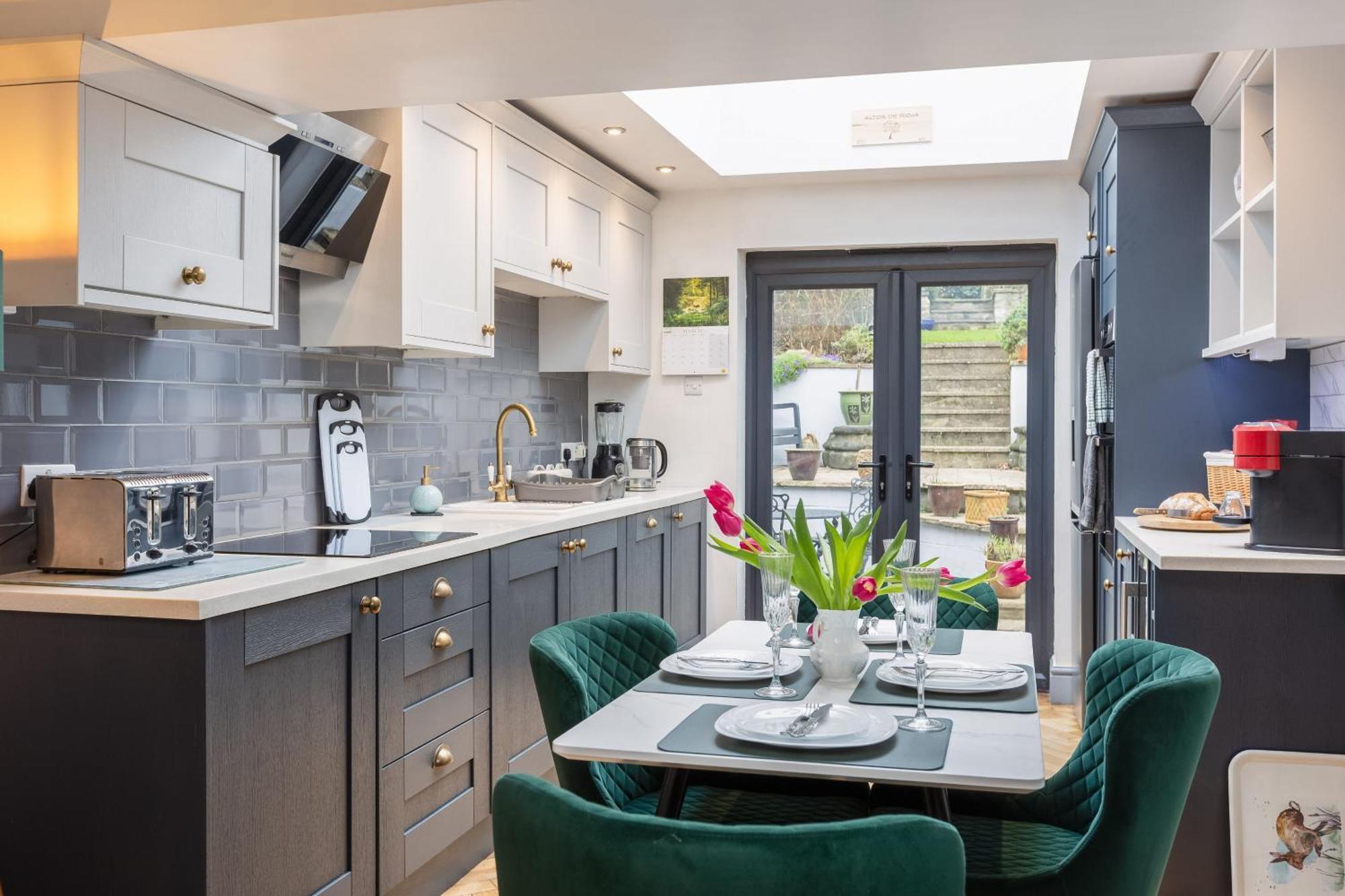 Stone Cottage In Picturesque North Yorkshire Village - Bull Dog Cottage Ampleforth 외부 사진